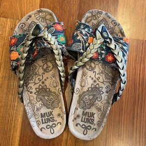 Muk Luk Sandals